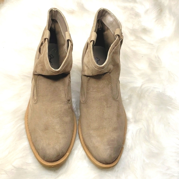 CQupid western style pull on taupe ankle booties 6 - Picture 4 of 7